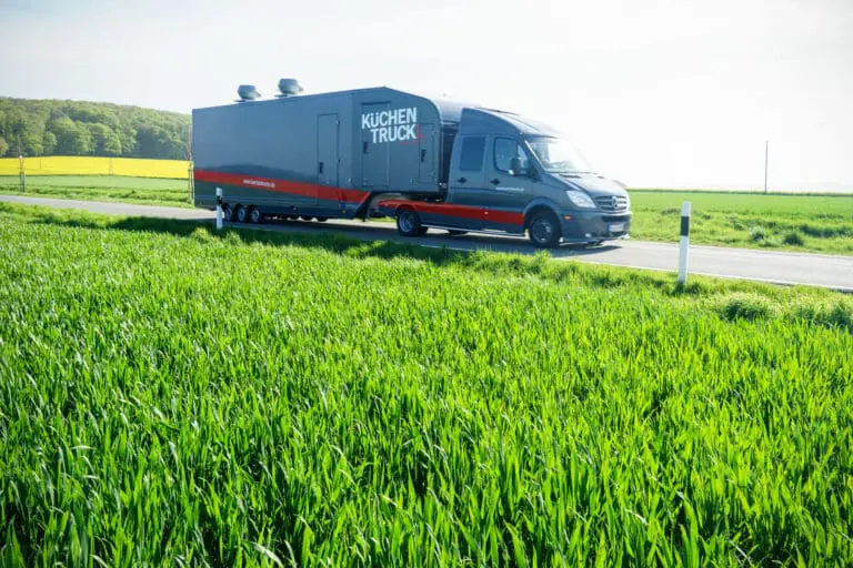 KITCHEN TRUCKS