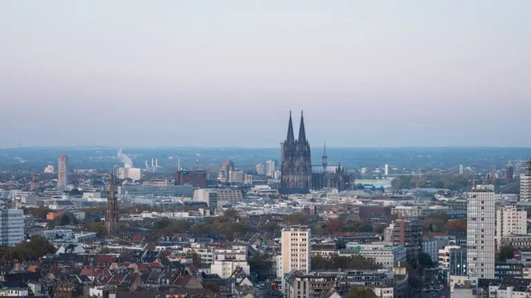 Sturmfreie Bude Köln