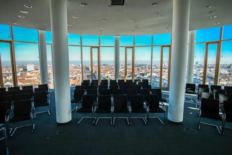 Konferenzebene 360° Tower