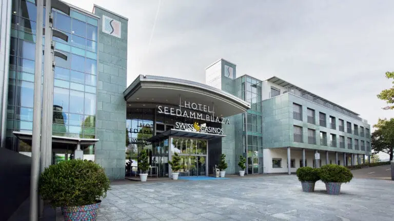 SEEDAMM PLAZA