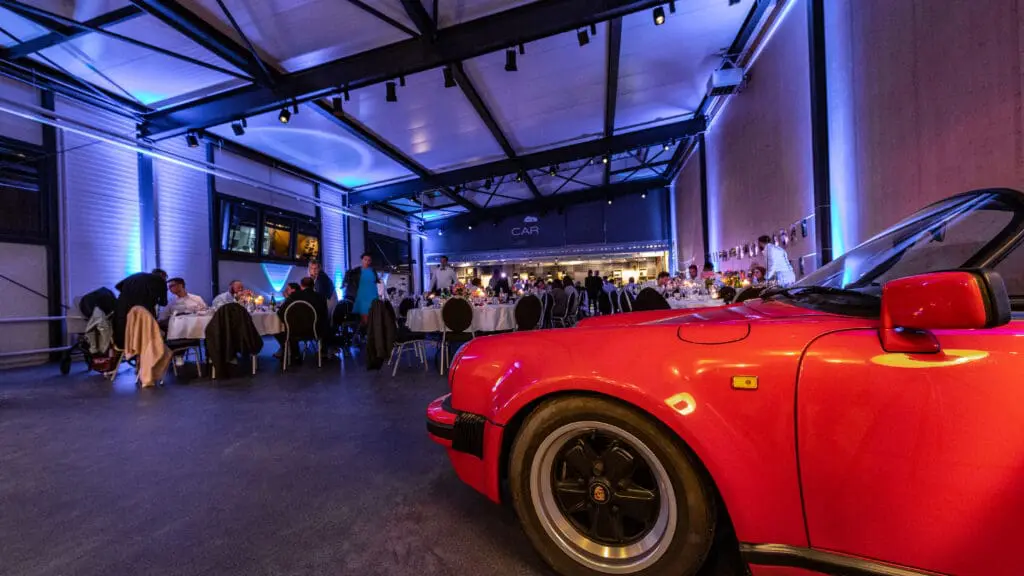 Classic Car Lounge
