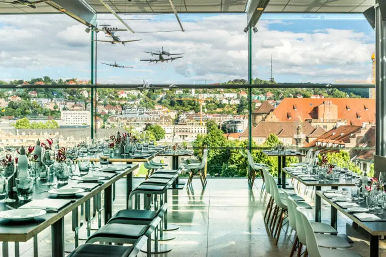 CUBE Restaurant