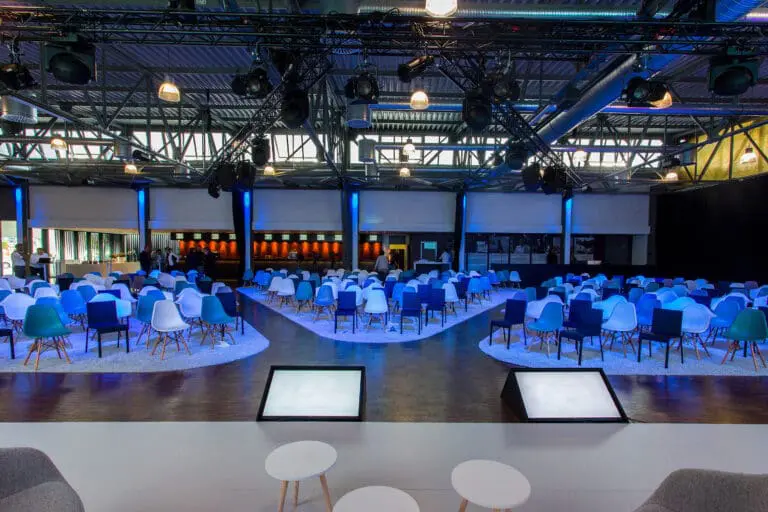 Legendenhalle in der Motorworld Region Stuttgart