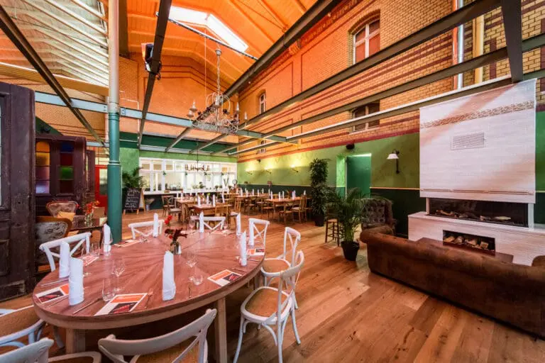 Pop-Up Location in der Arminius Markthalle