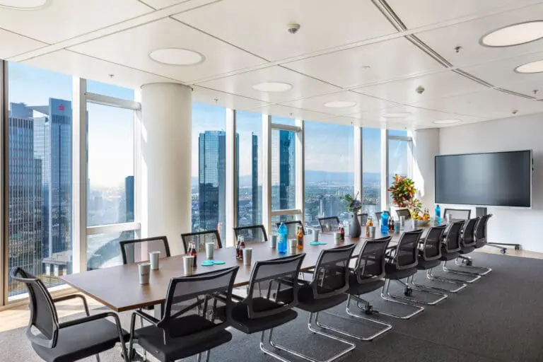 k1 BusinessClub Main Tower