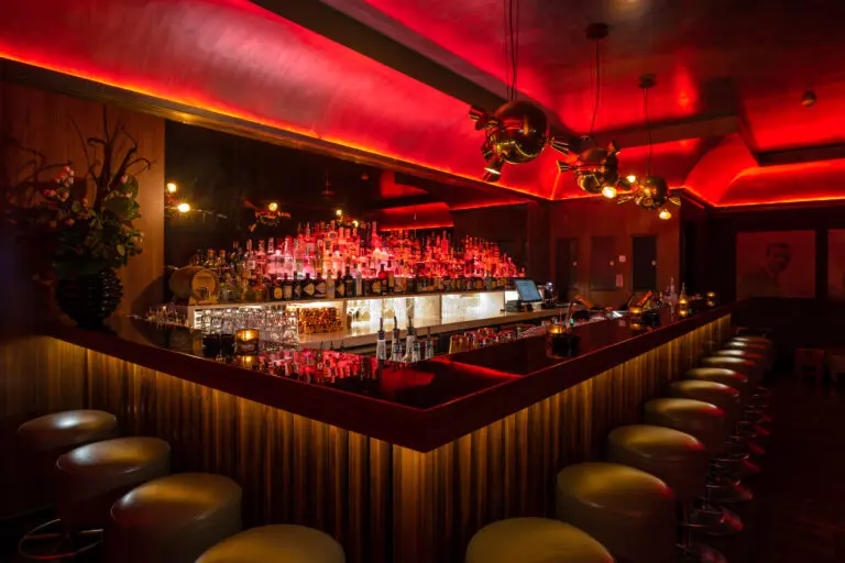 Vesper Bar