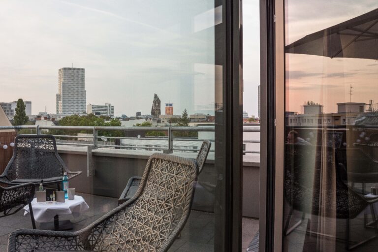 Porto Sky Lounge im SANA Berlin Hotel