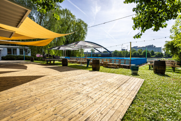 Main Ufer 35