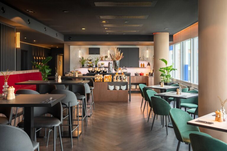 MIA Restobar