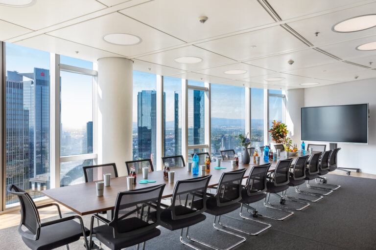k1 BusinessClub Main Tower