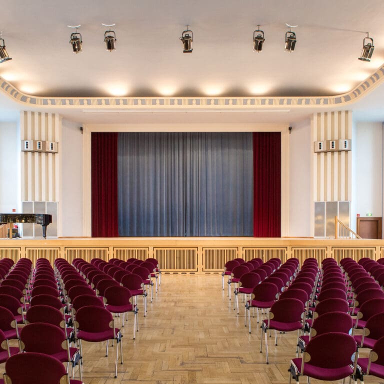 Hyzet Kultur- und Kongresszentrum